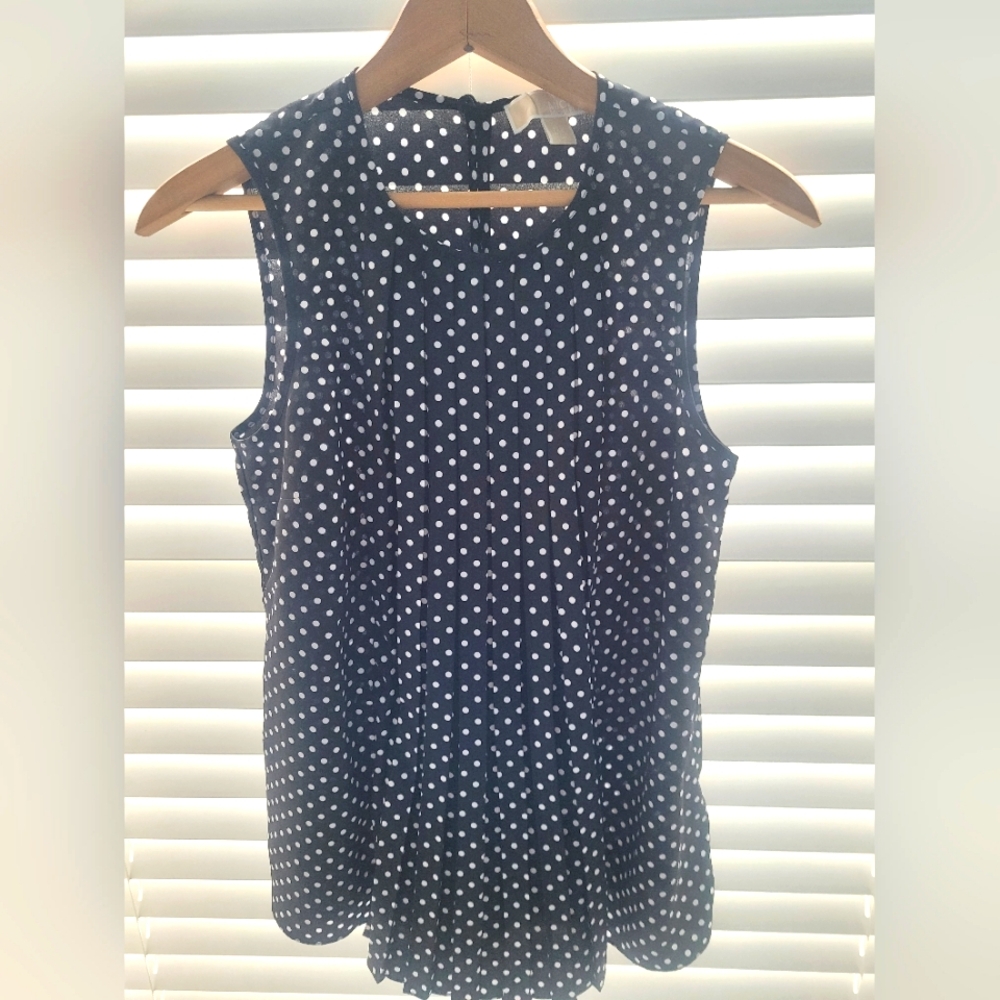 Michael Kors black white polka dot sleeveless pleats designer blouse top